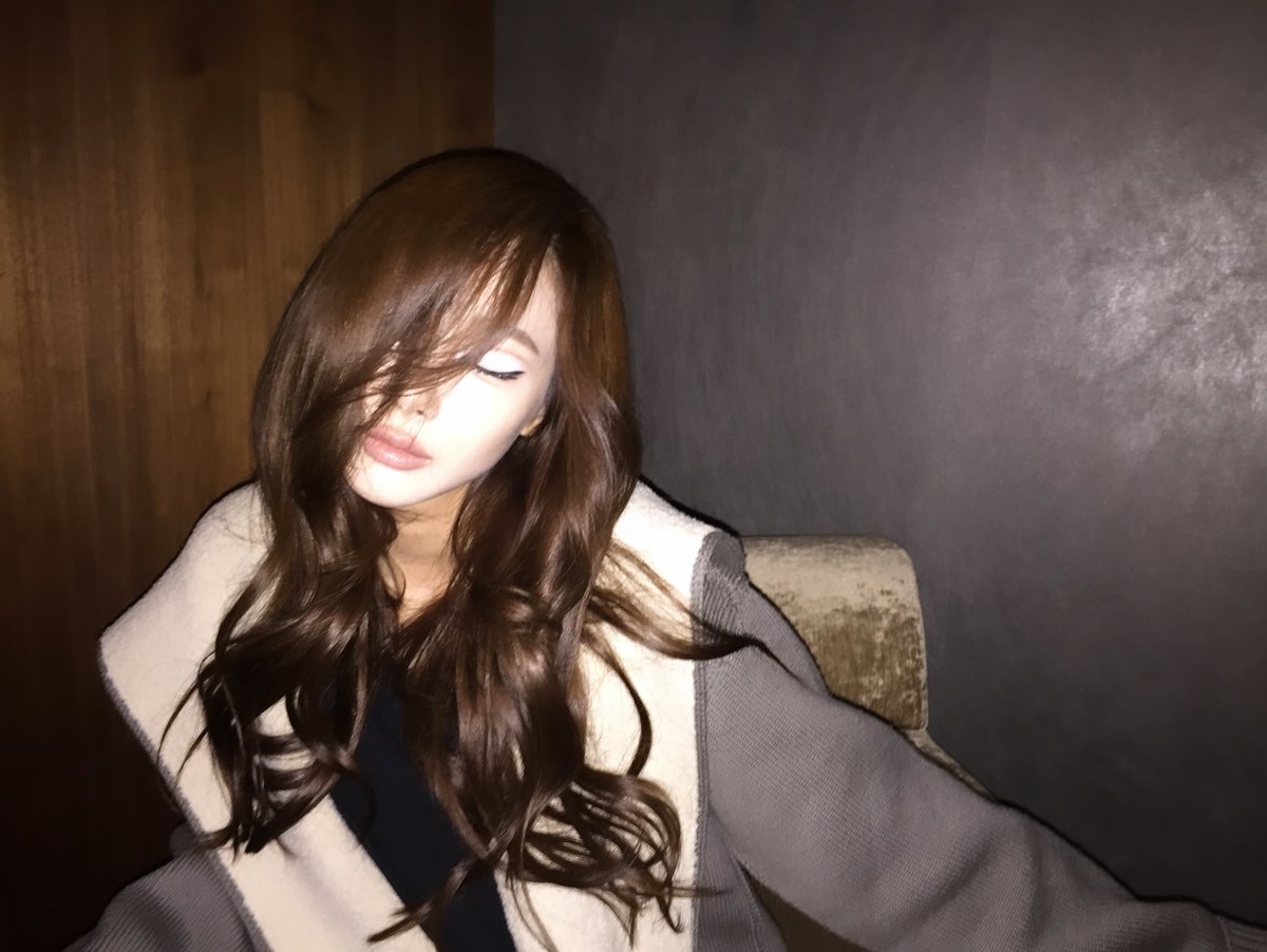 doll_ette_'s tweet photo. suicide postponed giselle posted 👀👀👀 https://t.co/MxHQRFcxmP