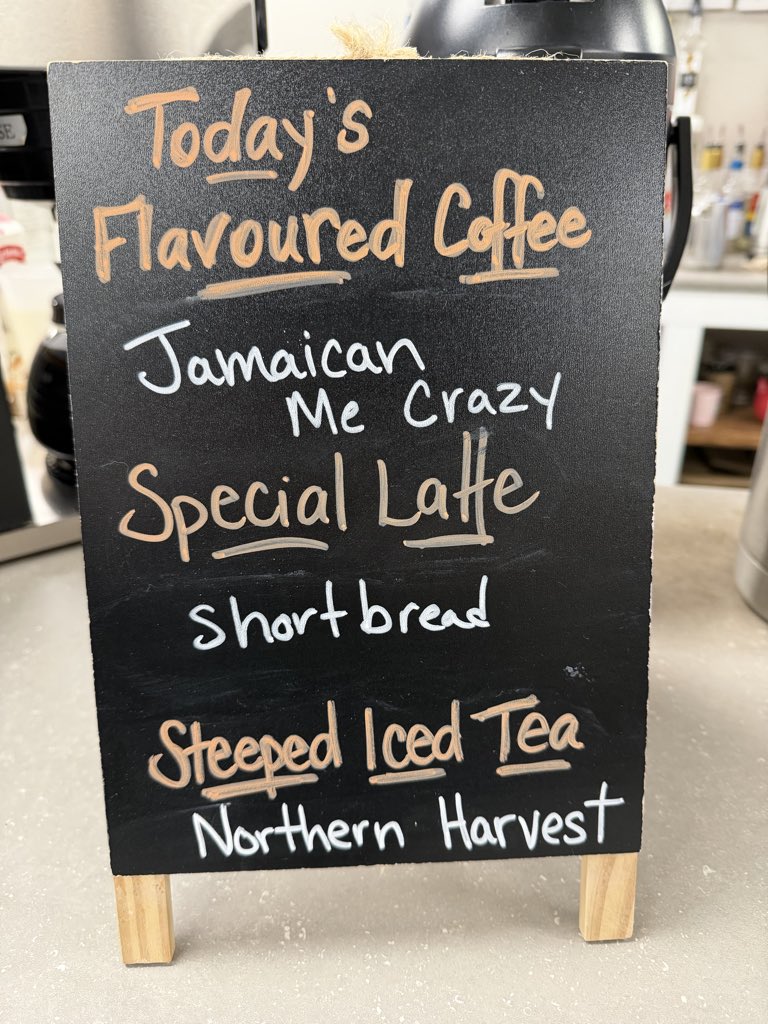 76Theatre's tweet photo. Northern Harvest iced tea in Flin Flon, Manitoba @NorthernHvst 😂 https://t.co/ZPBtQ5FJ5i