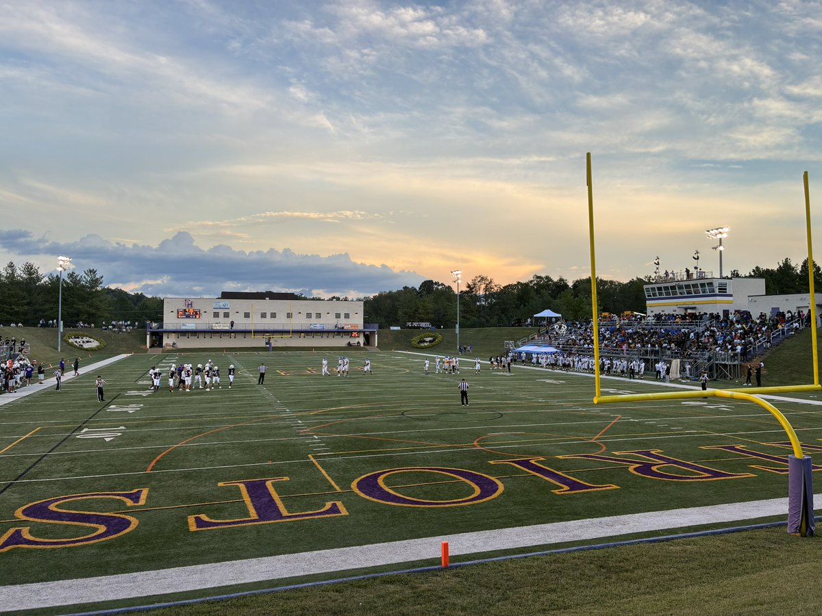 CoachWillOrtiz's tweet photo. Blessed to be at Patrick Henry this evening. We love Friday Night Lights before a Saturday afternoon kickoff. 🏟️🛡️⚔️👀👀 https://t.co/grCPiMvLYu