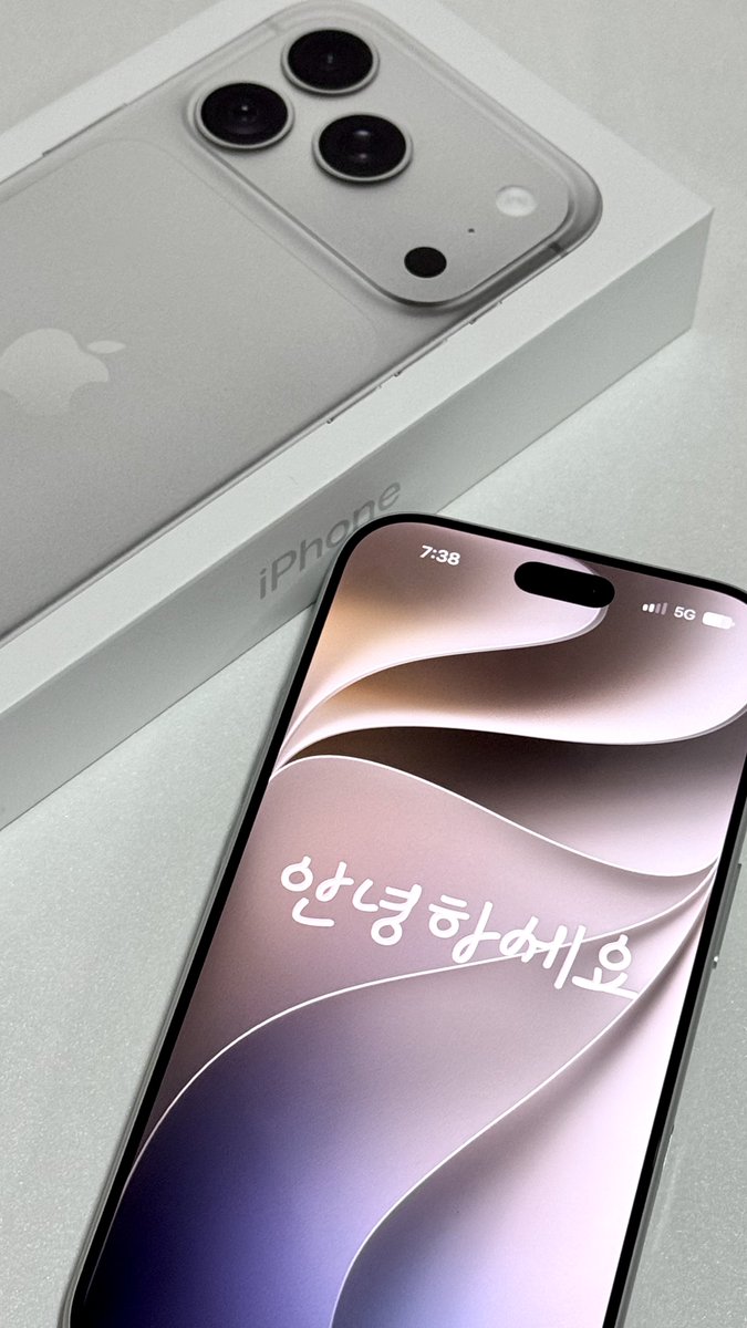 meowctrl's tweet photo. 나이제18프로가진여자야 푸항항 ‧₊˚  ⋅ ☆ https://t.co/evJxKLwacw