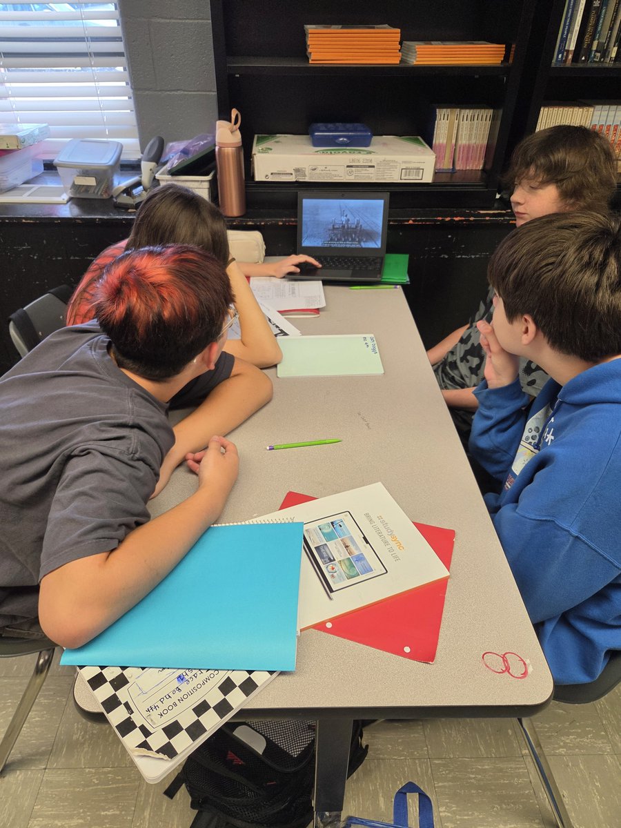 MrsCharlesECHS's tweet photo. We started this week in the 1930s, learning about the Great Depression and Dust Bowl, then began reading Of Mice and Men.  We'll discuss cause/effect and character motivation, then dive into themes. #theraiderway #GeorgeandLennie @KEDCGrants @KyWriteRight https://t.co/R1KZqakXBB