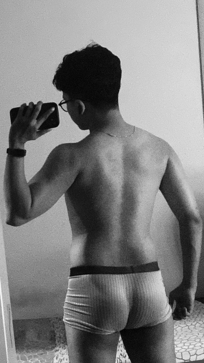 cho2latteberry's tweet photo. Depan atau belakang? 💦 https://t.co/oEVZ6jNlMH