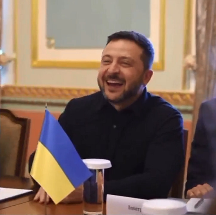 Ray_net_ua's tweet photo. Украине нужно оперативно создавать базы данных всех пособников еврейской мафии Зеленского в терроре и геноциде украинского населения.
Банды СБУ, МВД, ТЦК, пропагандистов Телемарафона, нардепов, министров, судей, прокуроров всех на ком кровь украинцев и обогащение во время войны. https://t.co/jpsqXgJ5mh
