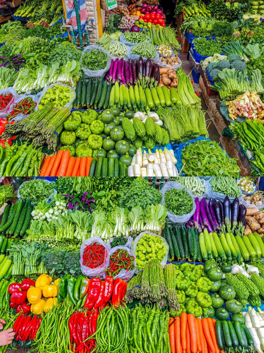 rosic562984's tweet photo. Fresh local organic veggies just arrived at our market stall! Crisp spinach, juicy tomatoes, and sweet bell peppers perfect for tonight's healthy meal. Stock up now! https://t.co/j4LxNECbhR