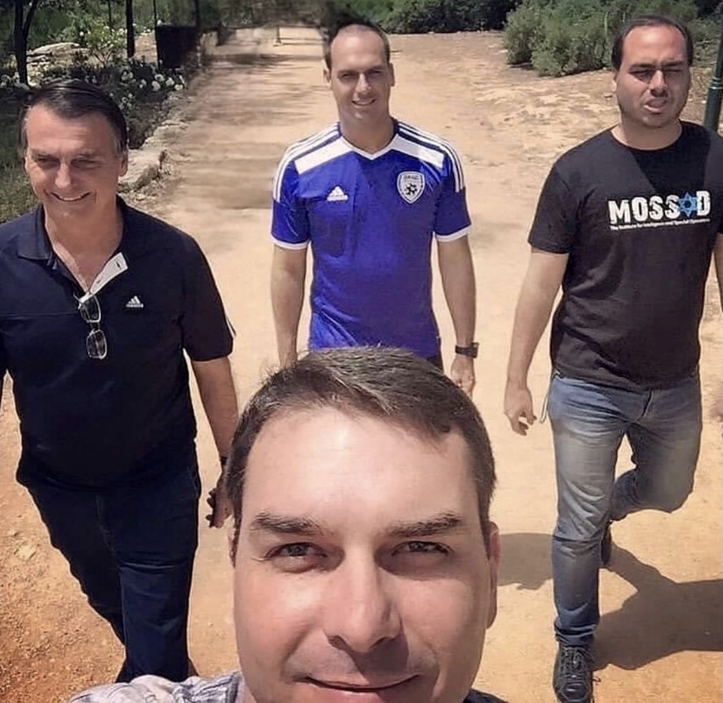 RTdoBrasil's tweet photo. Bora ali despertar uma Nação! 🇧🇷 https://t.co/w3uRb0V2Fm