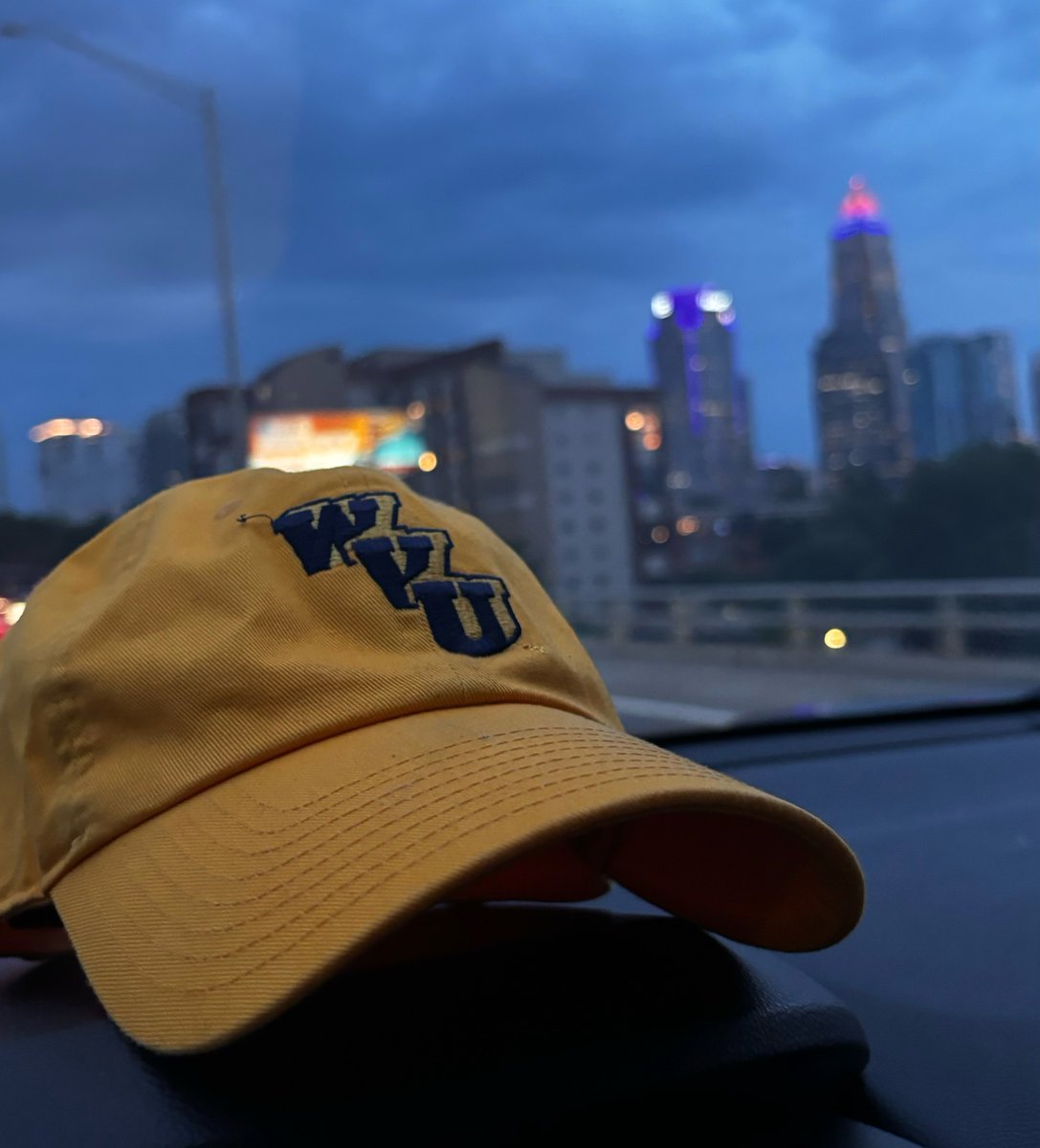 GaudetWeather's tweet photo. We have arrived https://t.co/yMqlzGaCPZ