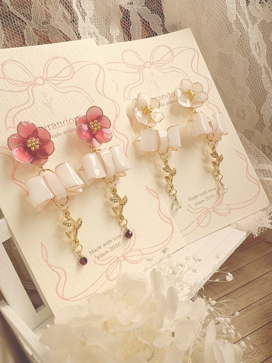Ourando325's tweet photo. 椿ピアスじゃぁぁぁぁ！
おはようございます✨️
 #ハンドメイド 
 #デザフェス64 https://t.co/uW60SXkj1W