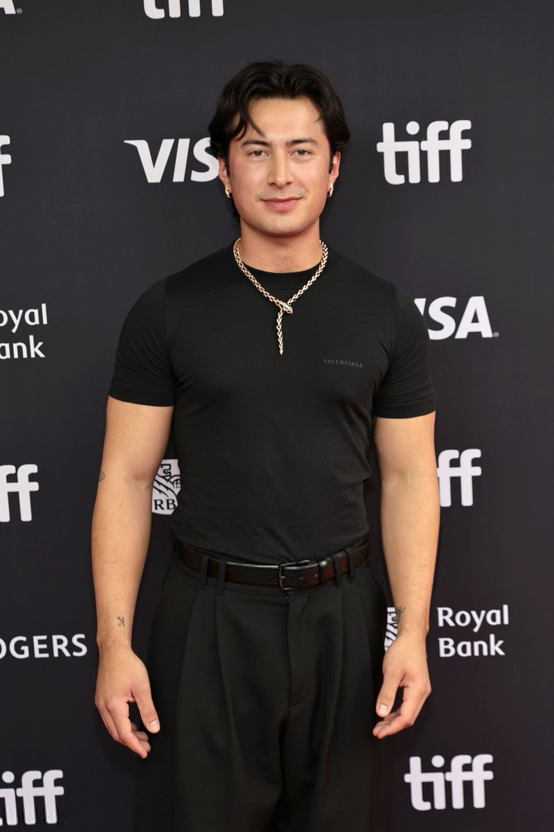 hudsonwupdates's tweet photo. New photos of Hudson Williams at the @TIFF_NET red carpet yesterday! 

📸: Mathew Tsang https://t.co/bPzduREg49