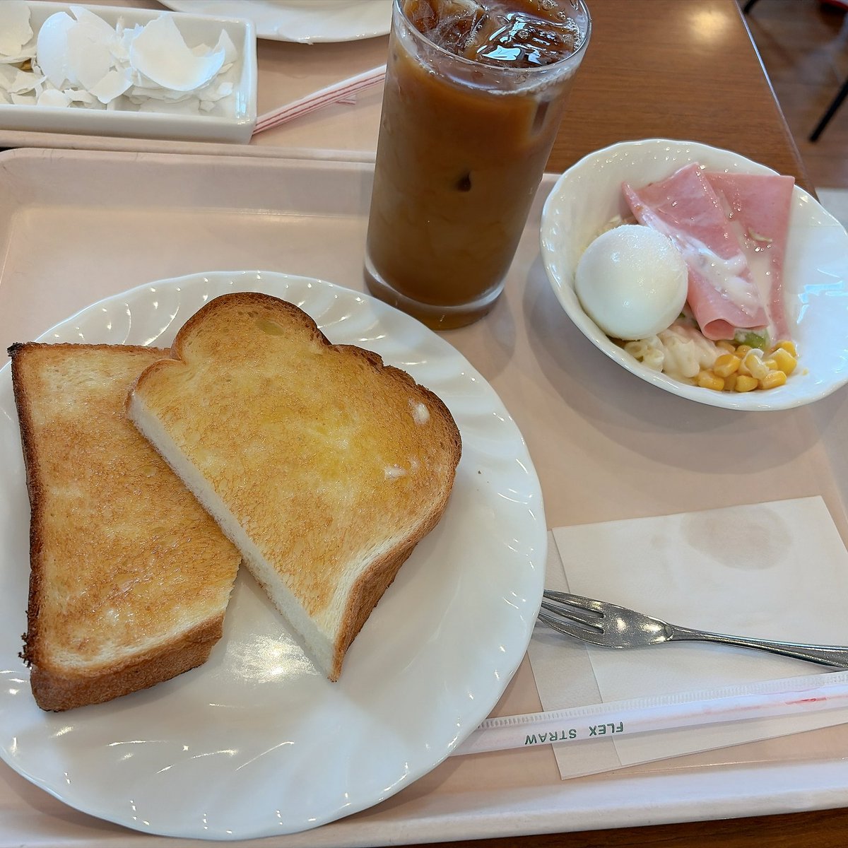 na2_easrne0242's tweet photo. 朝食 https://t.co/xGnQFGKeKT