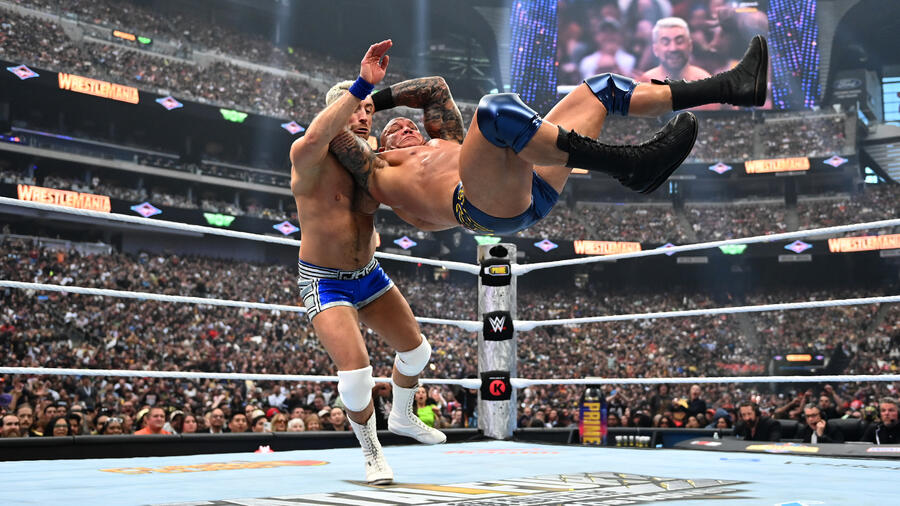 celaper's tweet photo. @AlmotsGraps you mean having my company's top champion get bitched out by burnout dad-era Orton in less than 5 minutes is a BAD thing? https://t.co/x8gk4l2O7g