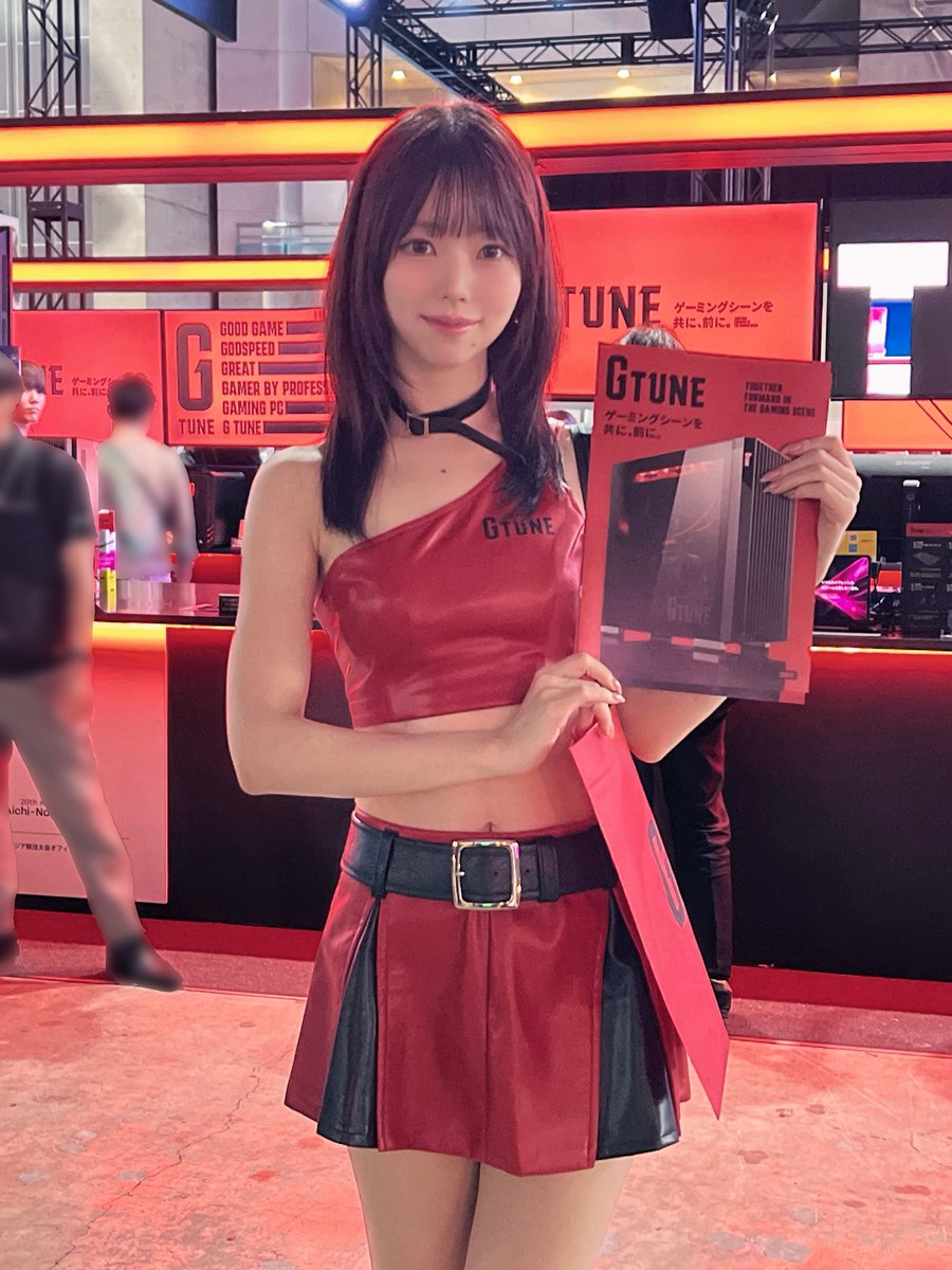 tk_tamatsu's tweet photo. おはよう〜🫶🏻ゲームショウ3日目！一般デーが始まる〜！！大変だけど楽しみ〜！！！
初日から差し入れありがとうございます🥹✨
色んなゲームタイトルでPCや周辺機器デバイスを試せるよ❤️🖤

⏱私がいる時間
9:15~10:10
10:30~11:10
11:30~12:20
13:20~14:10
14:40~15:40
16:10~17:00

#GTUNE #NEXTGEAR https://t.co/1rTfWpOArp