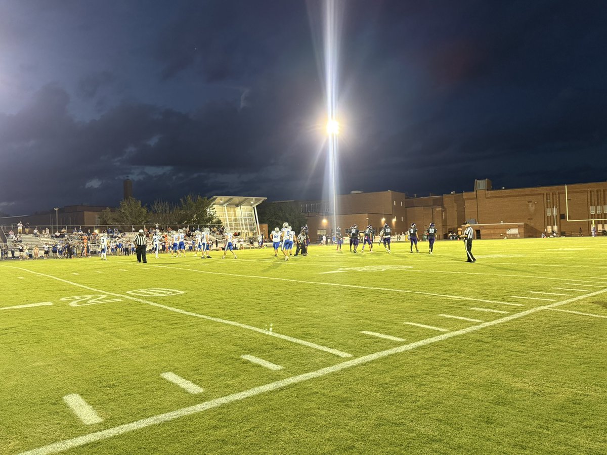 LeachDonald12's tweet photo. Excited to enjoy some FNL🏈 Down in a Virginia! @KeystoneFTBL https://t.co/DIrxxYUIMD