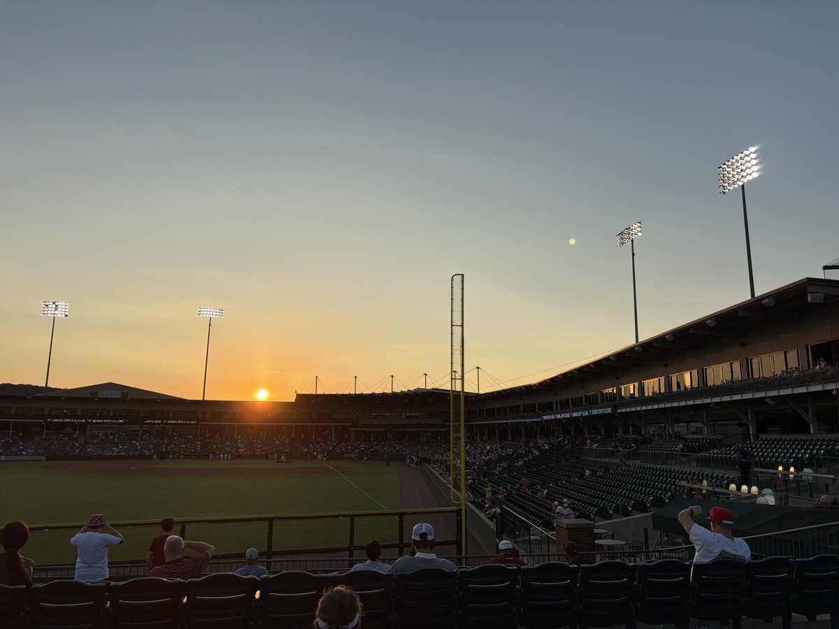 BillyGoat3rd's tweet photo. Seated in Baum. Go hogs. #wps https://t.co/Iof5KV4jAk