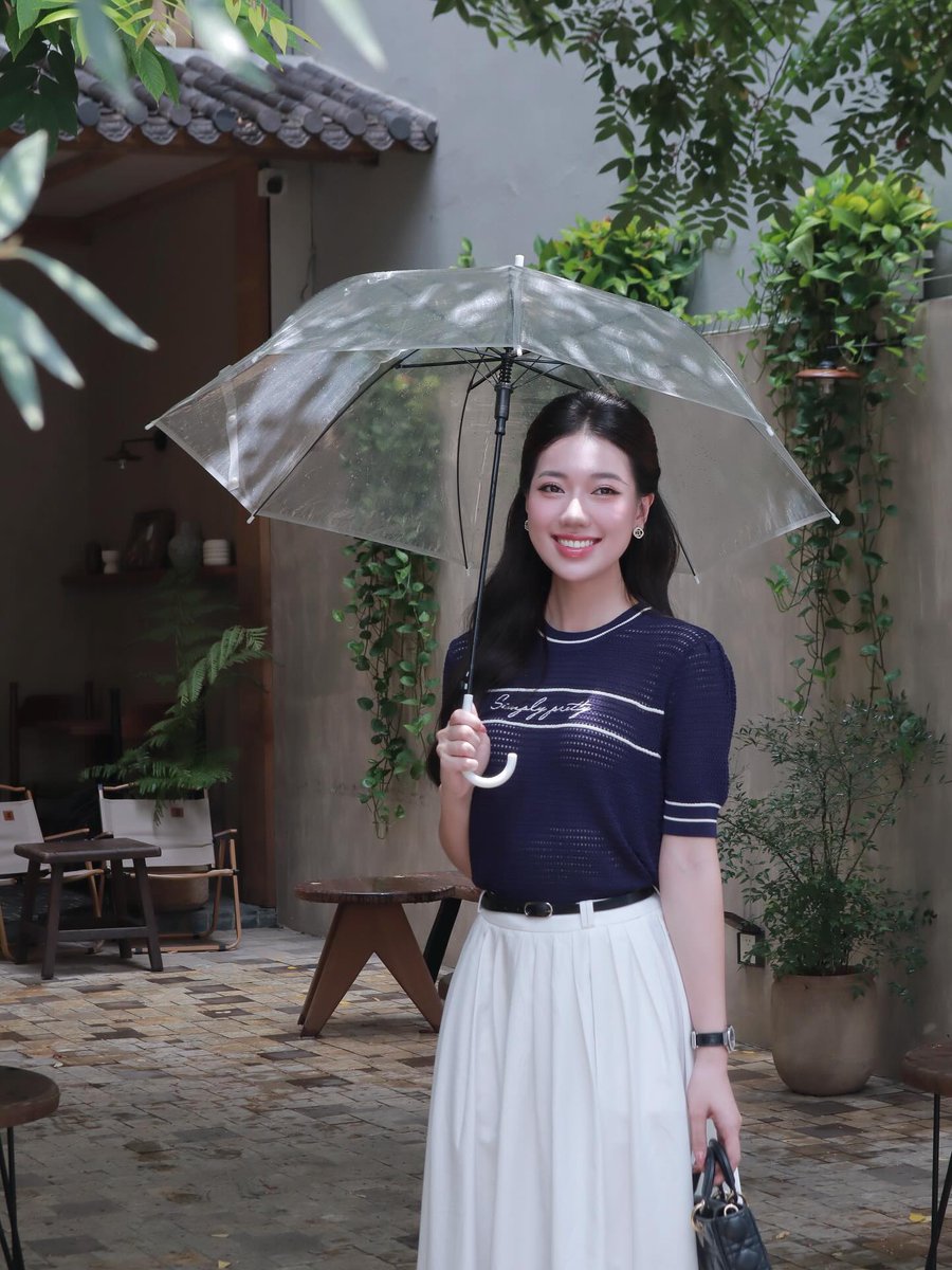 b1far2011's tweet photo. Hello, lovely soul 💫 Always keep in mind that every small step matters, and you’re doing amazing. 🌻
eMXPjn https://t.co/QNK5E7L6Sr