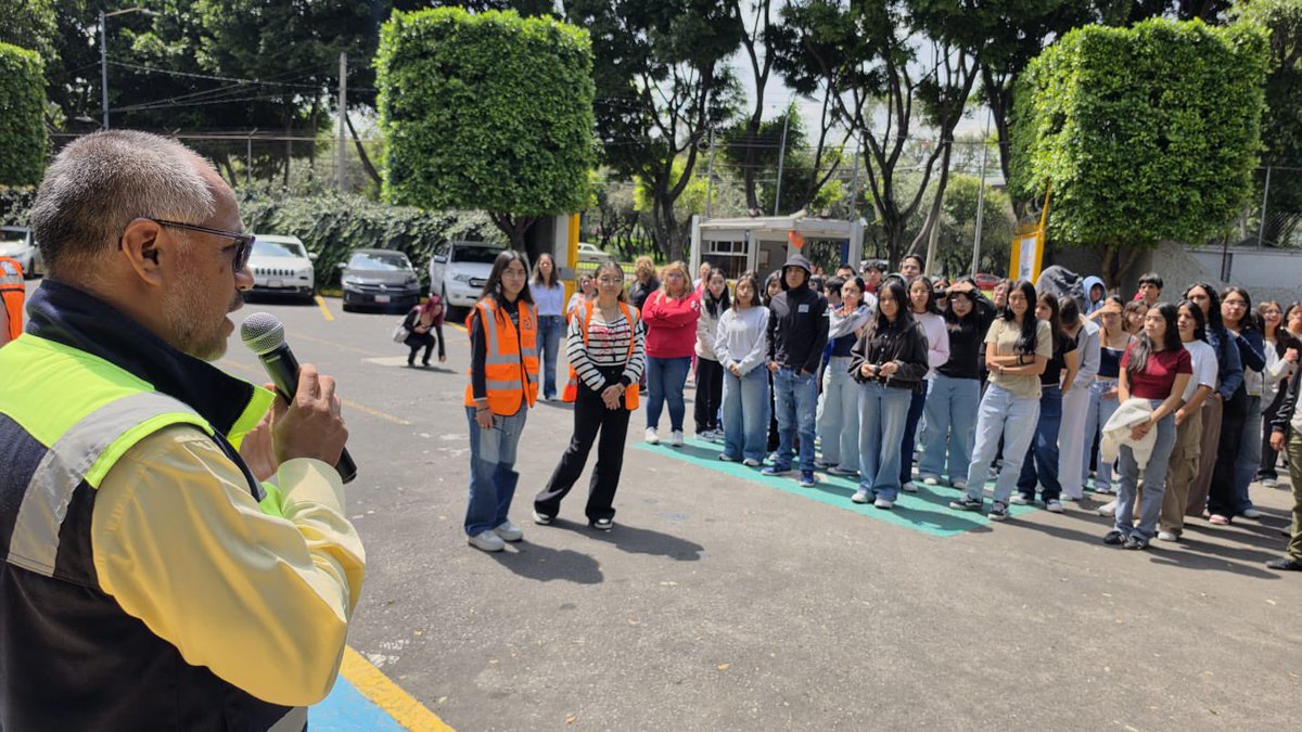 FenoUnam's tweet photo. Como parte de las acciones de Protección Civil, se llevaron a cabo dos simulacros de sismo (matutino y vespertino), en los que la comunidad de la FENO participó activamente. Estos ejercicios nos preparan para afrontar casos de emergencia y reducir los riesgos de eventos fortuitos https://t.co/DO1KbV81ET