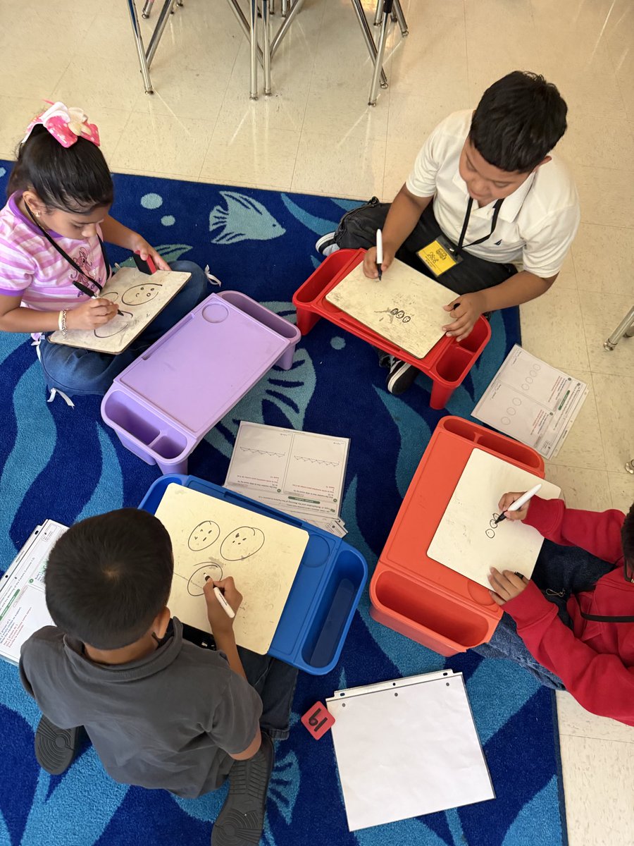 CrisostomoLesly's tweet photo. Another great week in 3rd grade! 💚 We celebrated #DotDay 🔴🟡, recognized our Top 3 @STMathTX puzzle solvers 🧩, created papel picado for Hispanic Heritage Month 🎨🌎 &amp; saw amazing teamwork as classmates supported each other during RTI! 🤝✨ #WorshamBeSomeone #ChooseAldine https://t.co/soldQIskmv