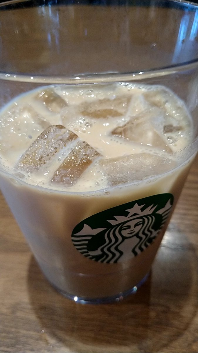 betweenshe's tweet photo. おはよー

今日は仕事なのだ
最近の課題が終わらず
ここ数年で1番焦ってます^^; https://t.co/tRDByD5Ta0