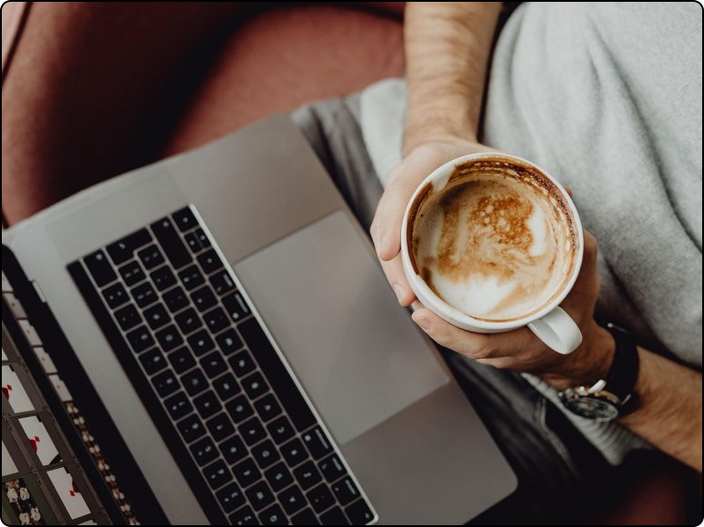 cheru959229's tweet photo. Mid-work slump = staring at the screen, sipping cold coffee, pretending to read emails—2 more minutes of "productivity" before actual break time. https://t.co/ycNunytKDh