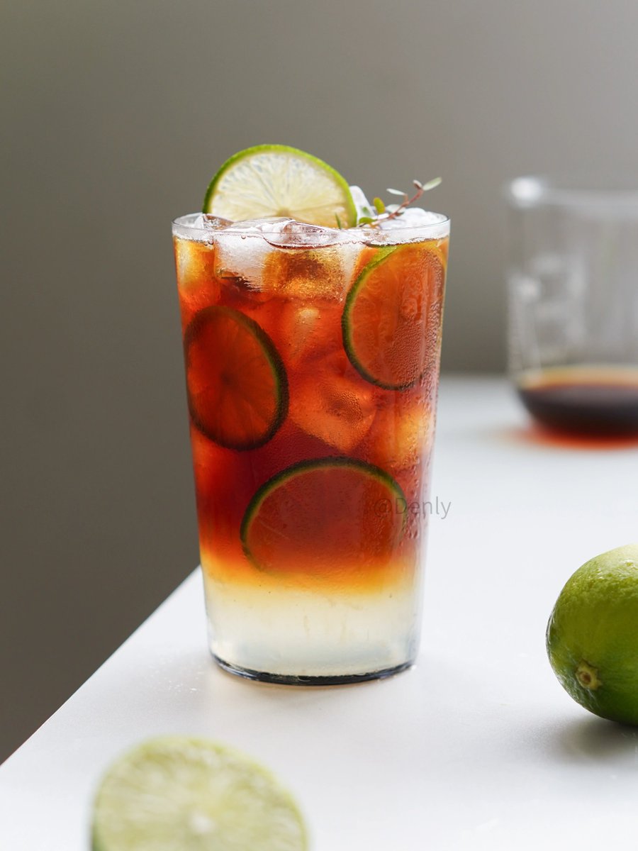 iluv_pizzza's tweet photo. [Whip up a 5-min iced lime honey drink! Squeeze lime juice, add cold water + 1tsp honey, stir u0026 top with ice. Refreshing pick-me-up for your day!]， https://t.co/qFPr5tONcq