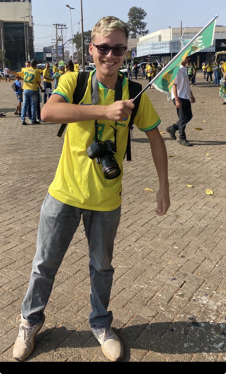 LuaTomasson's tweet photo. Eu / minha colinha 
😉😉🇧🇷🇧🇷🚀🚀 https://t.co/QQDu3ASpZN