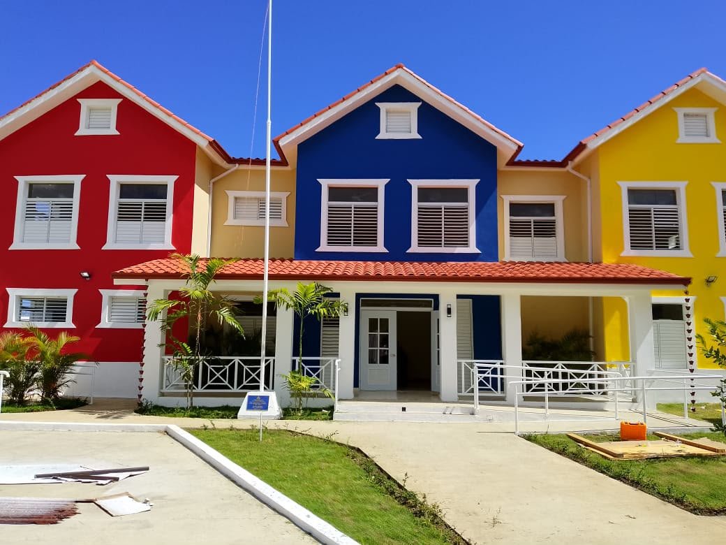 INAIPIRD's tweet photo. Puerto Plata avanza en la protección de la primera infancia. Hoy inauguramos el CAIPI Ámbar del INAIPI, que beneficiará a 250 niños y niñas con atención integral. El acto fue encabezado por el presidente Luis Abinader y la directora del INAIPI, @XIOMARAGUANTE
#INAIPIRD https://t.co/MsCHHYttw6