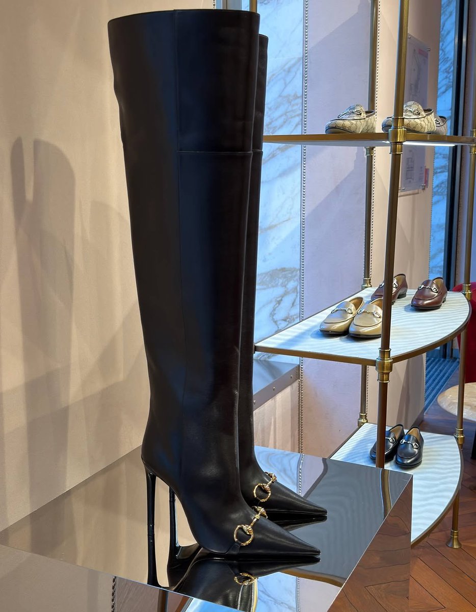 Mimiboards's tweet photo. Gucci Primavera Boots https://t.co/pEE1kt77Ia