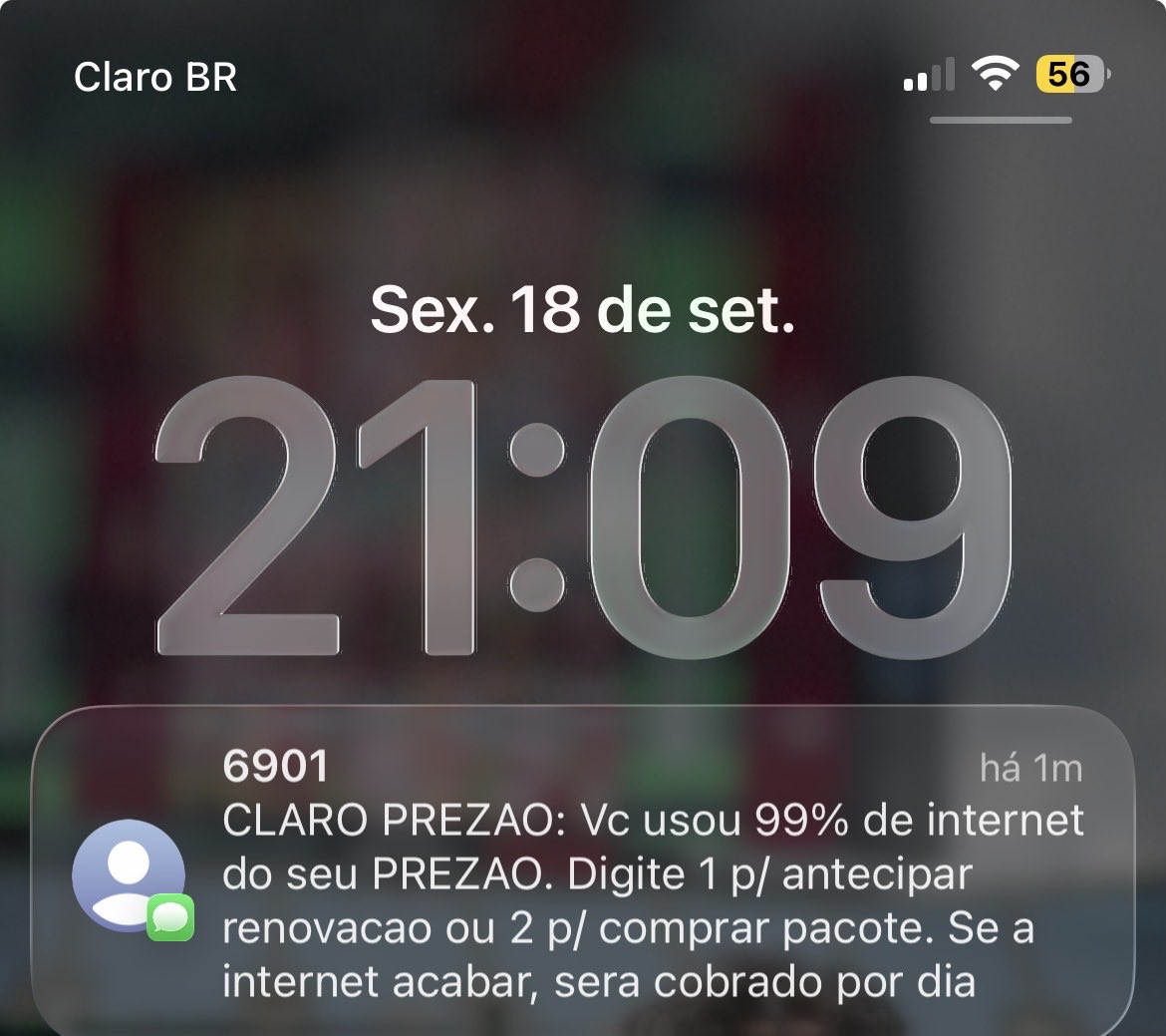 Fragostosob's tweet photo. Esqueci ligado e fui ver anime, q dia desgraçado https://t.co/RN2wu4mZ6i
