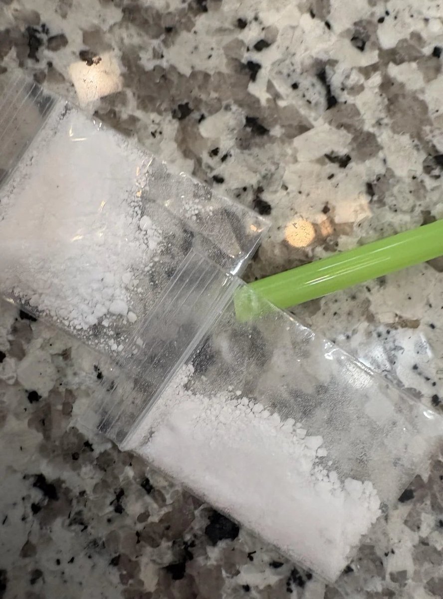 tolby_20's tweet photo. Friday night fun time

#drugtwt #drugstwt #coke https://t.co/kTaBDs53HD
