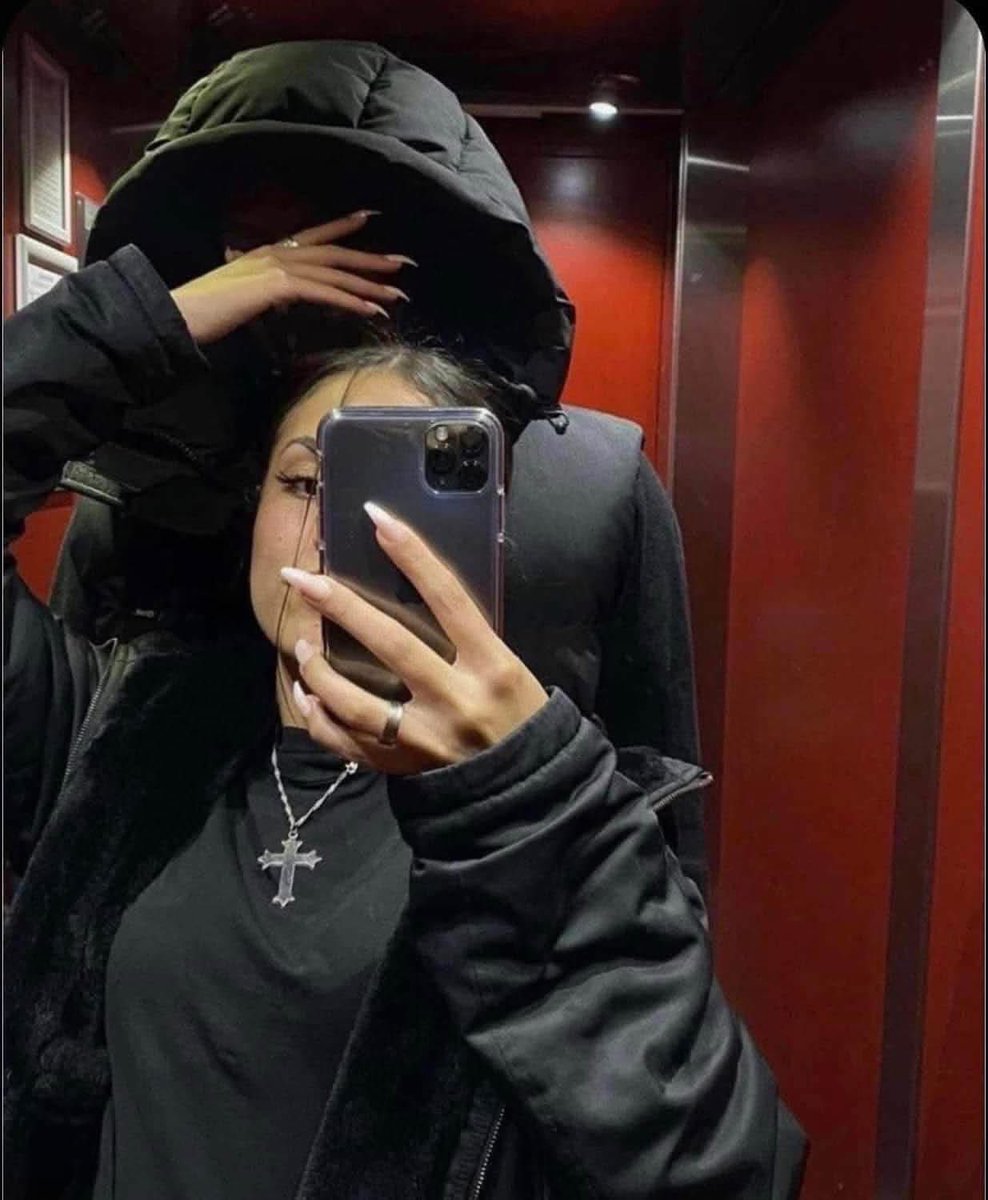 DiaryyOfCatt's tweet photo. Keep your relationship private but NOT a secret! 😂♥️✨ https://t.co/nyEcQUqgeM