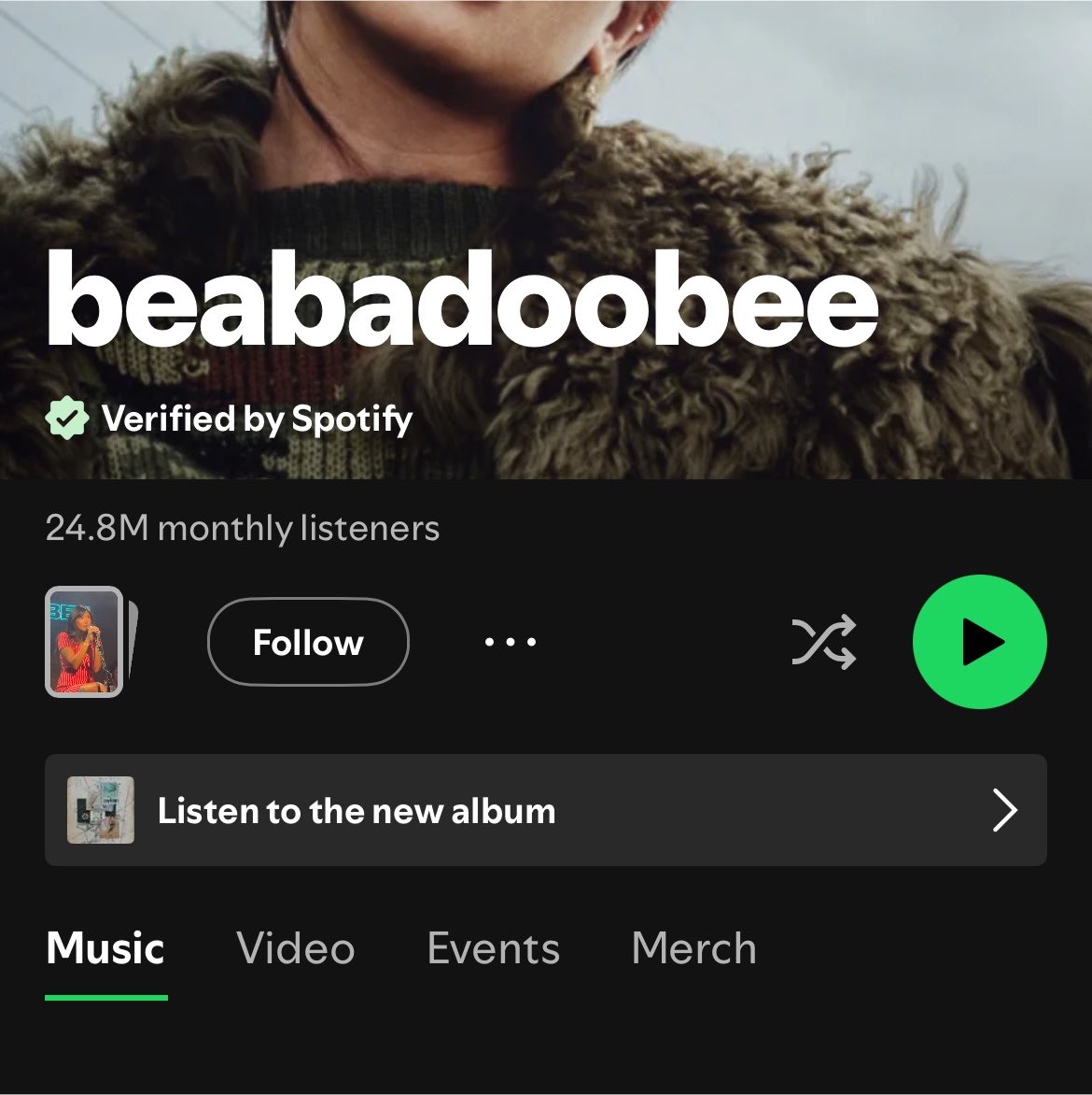 NintendoShawdy's tweet photo. Bigger artist, better artist, and more beautiful 
beabadoobee WIPES 😭 https://t.co/0exCQGbjkX