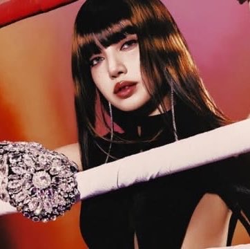 pinksview's tweet photo. BLACKPINK’s latest solo 24 hour debuts on YouTube:

1. LISA, SaWaDiKa - 73.3M
2. JISOO, Click - 13M
3. ROSÉ, New Trick - 11.6M
4. JENNIE, Fallen Angel - 8M https://t.co/Xat7OYNsmw