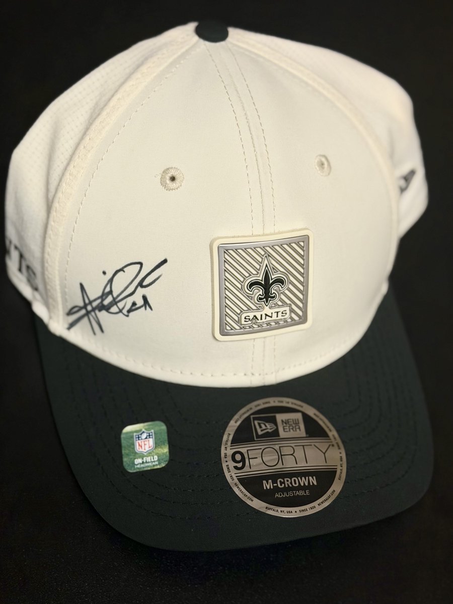 Saints's tweet photo. Kamara contest 👀

RT for a chance to win an AK autographed sideline hat!

#Saints | Rules: https://t.co/oK4nLyNlVM https://t.co/4Rc4T8gcQV