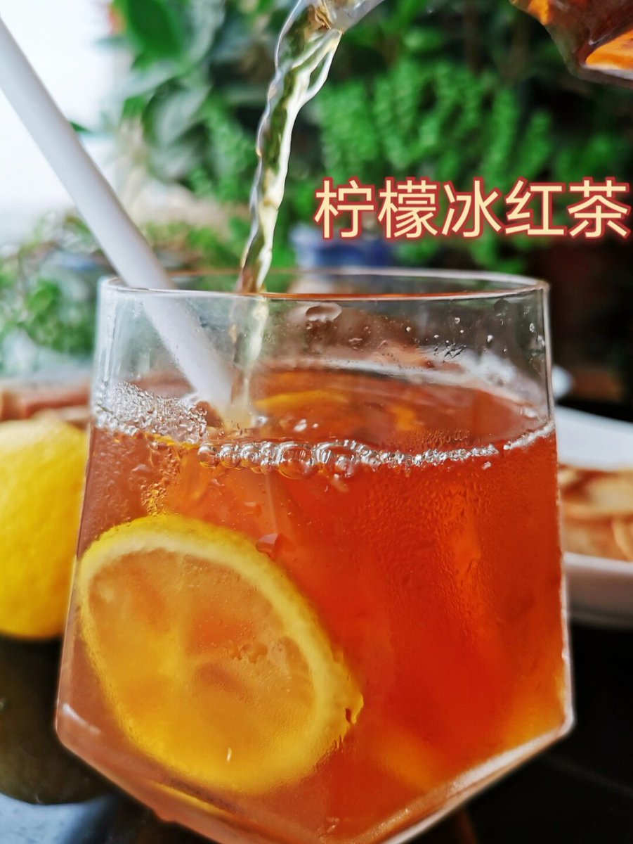 brooh197694's tweet photo. Tired of iced coffee that’s too bitter Try this 5-min honey lemon iced black tea: steep 1 black tea bag, cool, add 1 tsp honey u0026 half a sliced lemon, top with ice. Refreshing and easy! https://t.co/ou4me4u6ny