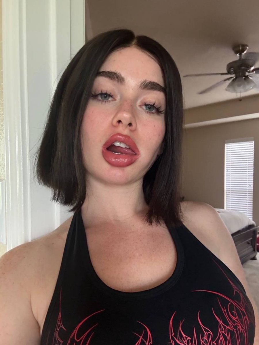 sargenthoss's tweet photo. felt hot might delete later https://t.co/OwR9yvix5d