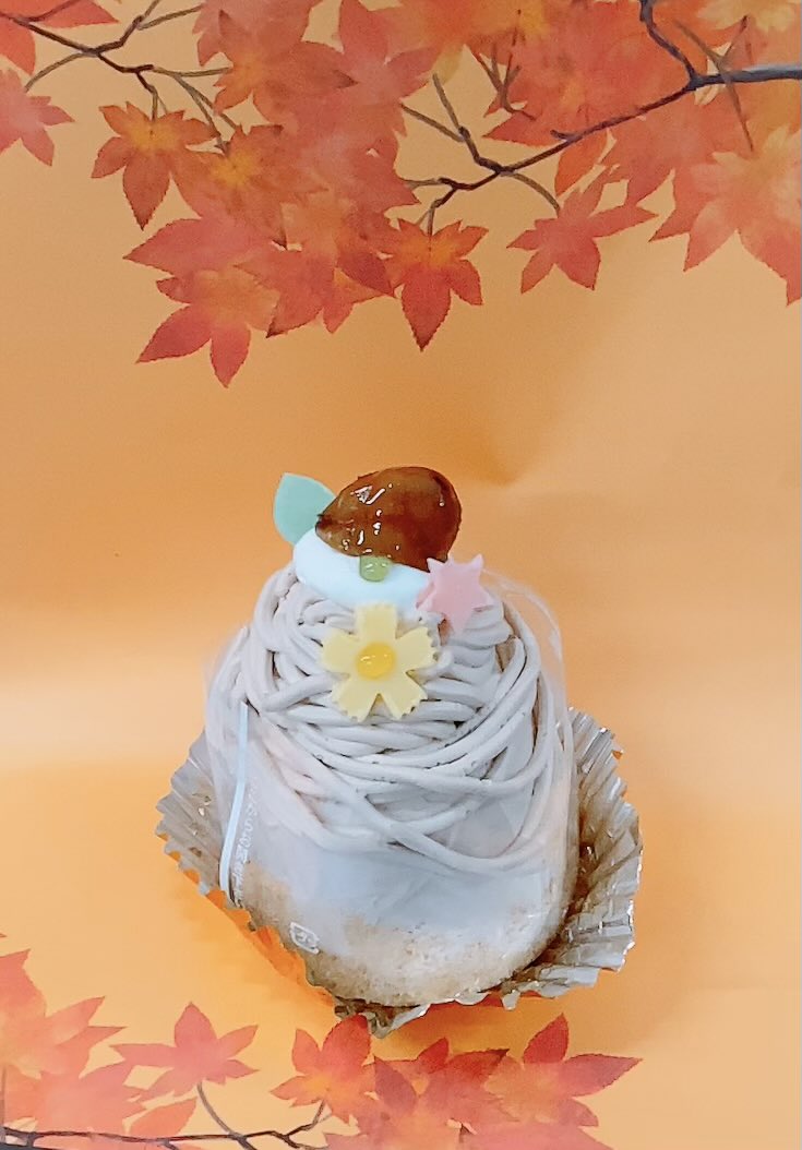 POPO723092's tweet photo. 秋限定・定番のショートケーキ好評販売中🍁

🌕満月-マロン-ふわふわマロンケーキ
☕️モンブラン-定番の栗×カフェオレクリーム
🌰マロンチーズタルト🌰
🌙お月見-栗×抹茶クリームたっぷり🍵

そのほか、限定／定番ケーキ販売中🍂
ご予約、お取置き承ります⭕️

＃福井県
＃ぽっぽフジワラ
＃秋 https://t.co/0YShO420Or