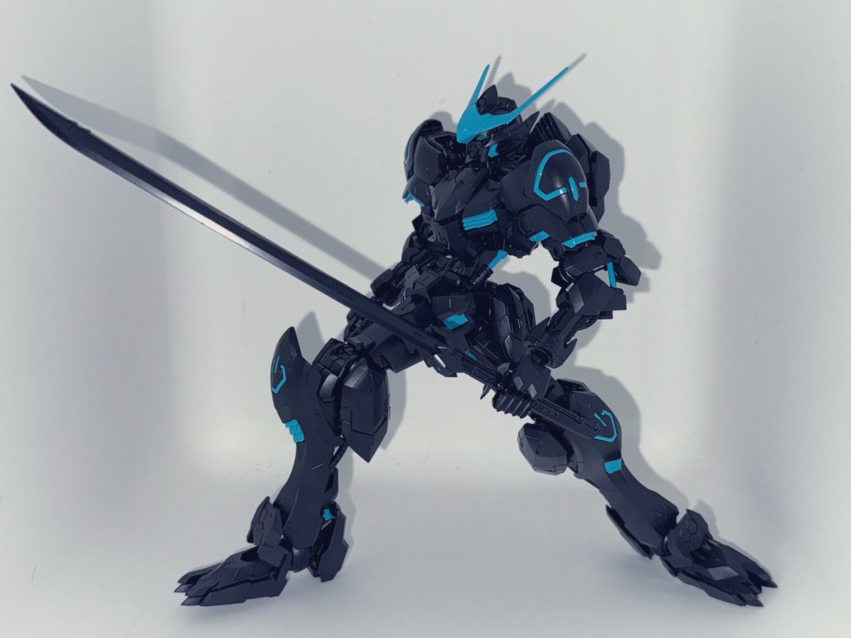 lifewithgunpla's tweet photo. MG 1/100 ガンダムバルバトス リサーキュレーションカラー　ネオンブルー

ネオンブルーの色合いが良き
勇ましさが際立つ

ガンダムベースで購入した
MGバルバトス

#ガンダムバルバトス
#ネオンブルー
#鉄血のオルフェンズ 
#ガンプラ
#エコプラ https://t.co/4AbSpIETFq
