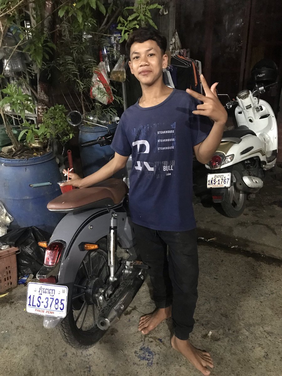 AHSMEYjltg's tweet photo. Hiបងៗដាច់លុយហើយបងៗខលសាប់ឆាតមកបងៗ💦💦🤤 https://t.co/5mVMsyhodP