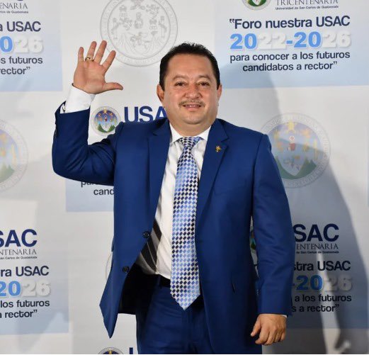 YoelDeLeon23's tweet photo. Ojalá este sea el inicio del fin del delincuente, criminal Y usurpador Walter Mazariegos y de todos sus cómplices en el CSU. 

El daño que le han ocasionado a los estudiantes, a la educación pública superior y a la USAC es demasiado alto e irreparable. https://t.co/t91ITHpfVB