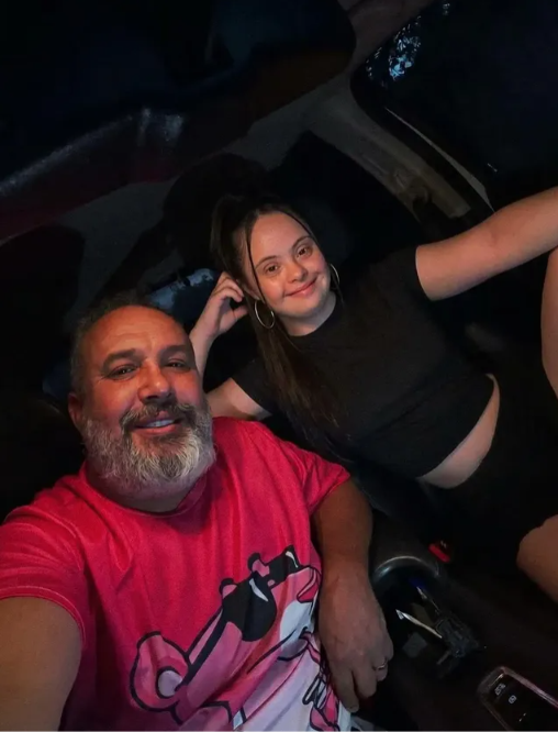 LS811922's tweet photo. Ted não deixa passar nada memo https://t.co/4uuhguHT0K