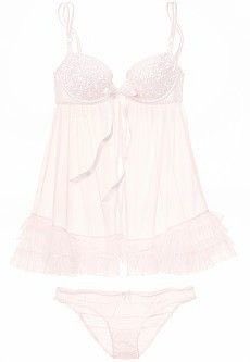 bunnikibble's tweet photo. what i'd wear every night to fall asleep in his arms ♡ https://t.co/wHqLD5Ef27