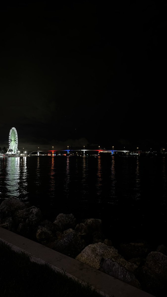 Fabianhad_'s tweet photo. Bayside… https://t.co/QzrsG4KZzr