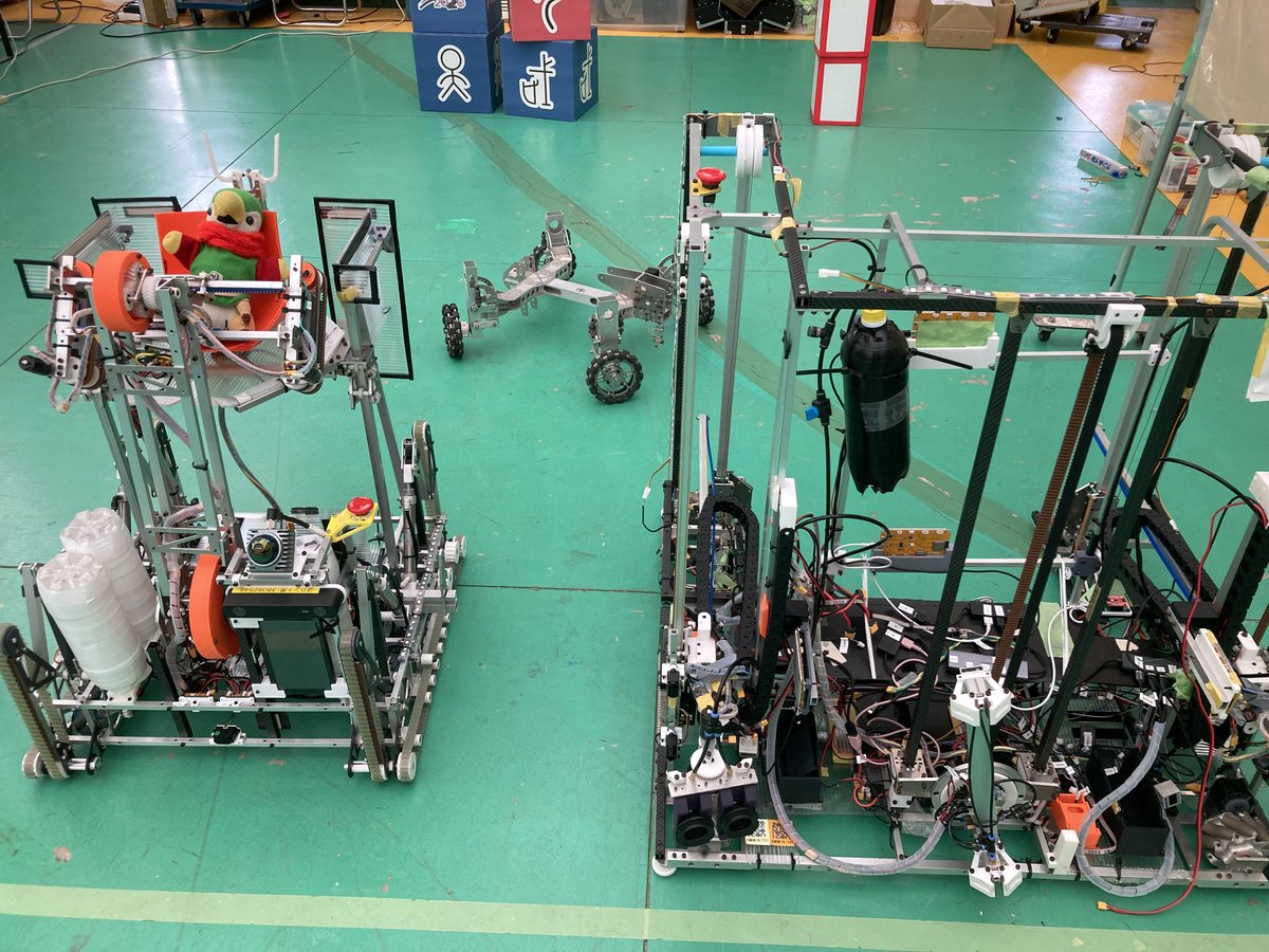nut_robopro's tweet photo. 【技大祭】
本日9/19と明日9/20は技大祭が開催されます。
RoboPro長岡では、学生ロボコン2026と、東海地区交流ロボコン2026に出場したロボットの展示を行います。
地域防災実践研究センターまでぜひお越しください！ #45th技大祭 #RoboPro長岡 https://t.co/PytsjV1Me7