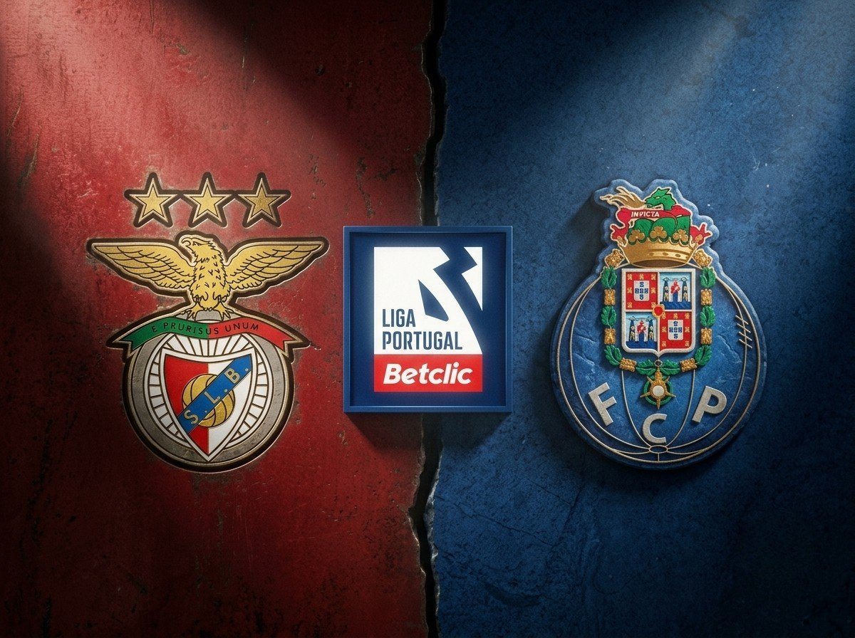TorresTavo's tweet photo. #LigaPortugal 

El clásico entre Benfica y el Porto será transmitido este domingo 20 de septiembre por @DSports.

El partido iniciará a las 2:30pm (COL), 4:30pm (ARG) https://t.co/QvZIiCYdWR