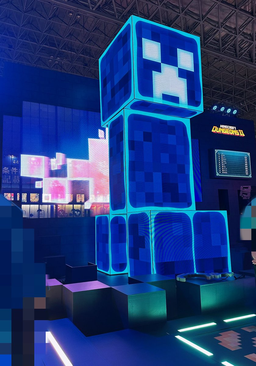 airi_airin_airi's tweet photo. #TGS2026 #東京ゲームショウ2026
一般公開初日��！

#Minecraft ブース
『 #MinecraftDungeonsII 』
#BlueCreeperBattle 

勇者､待ってます💥 https://t.co/smJcPSALyT