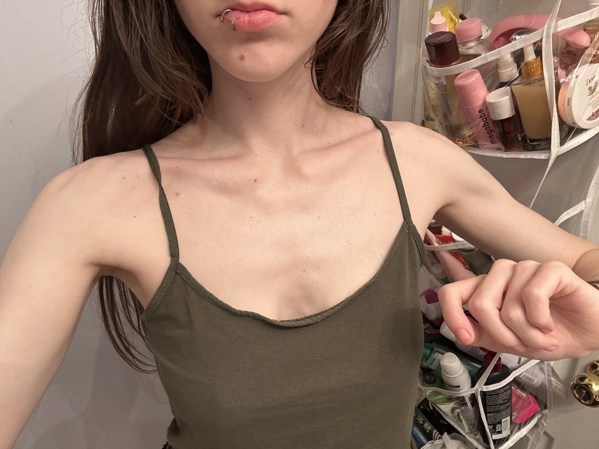 bunnwantstodie's tweet photo. I destroyed myself I was so beautiful https://t.co/XON8xQAVba