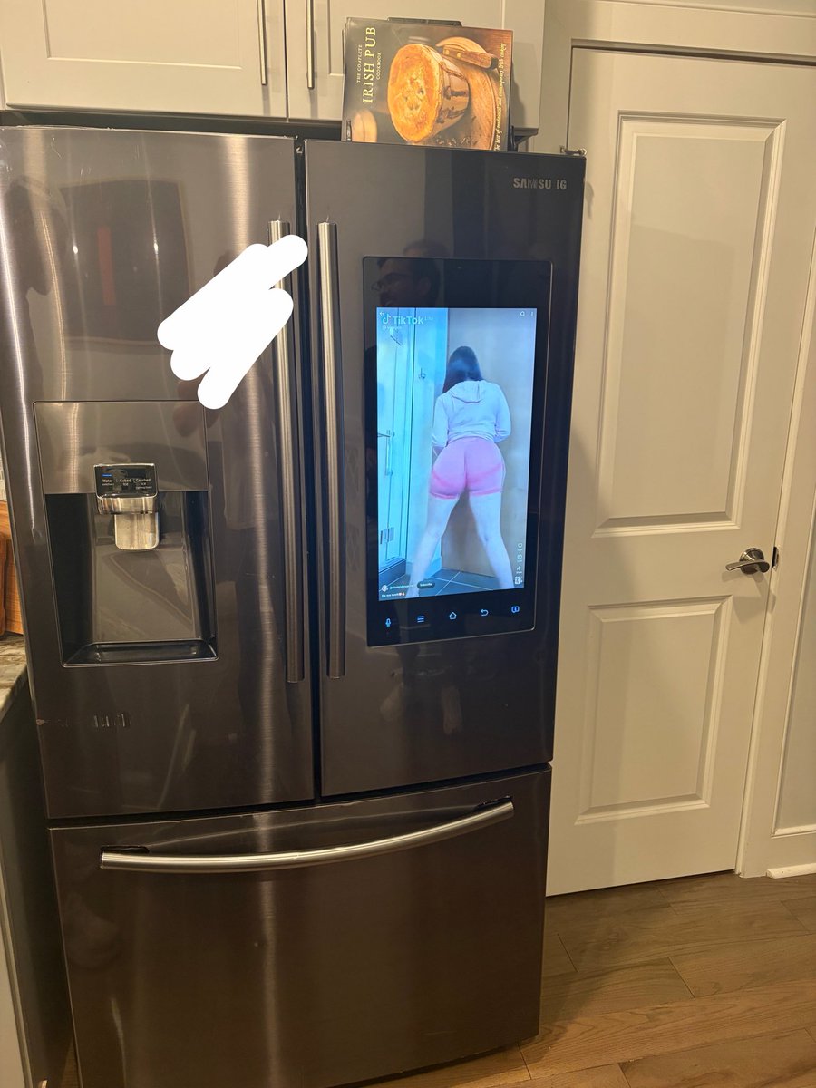 ScottchHansen's tweet photo. Fridge dox https://t.co/Ag7NaLLZEa