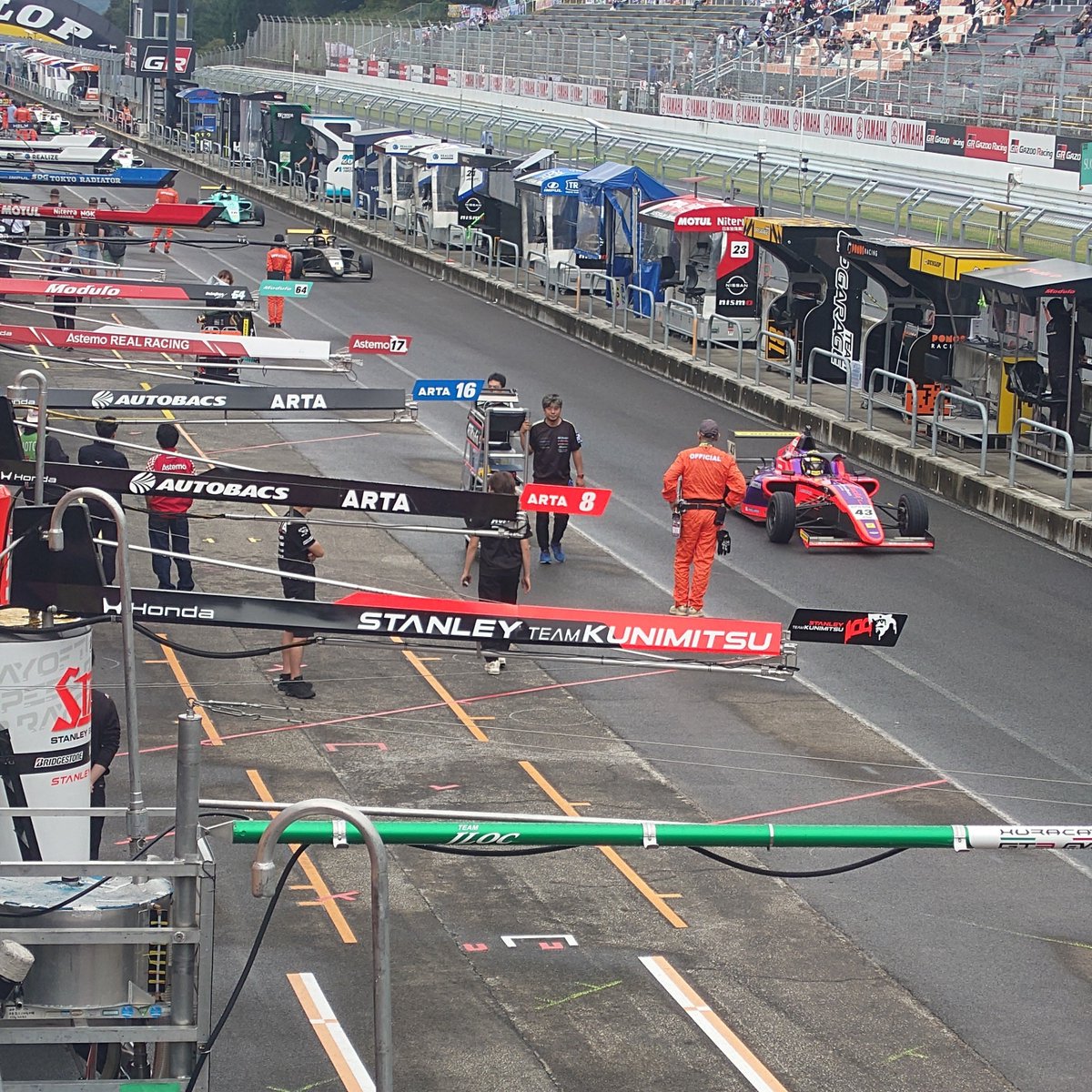 _ko_ko_tan_'s tweet photo. 路面は乾いてきた。
せめて今日は雨降らないで欲しいな
#スポーツランドSUGO
#supergt https://t.co/66kFziymz7