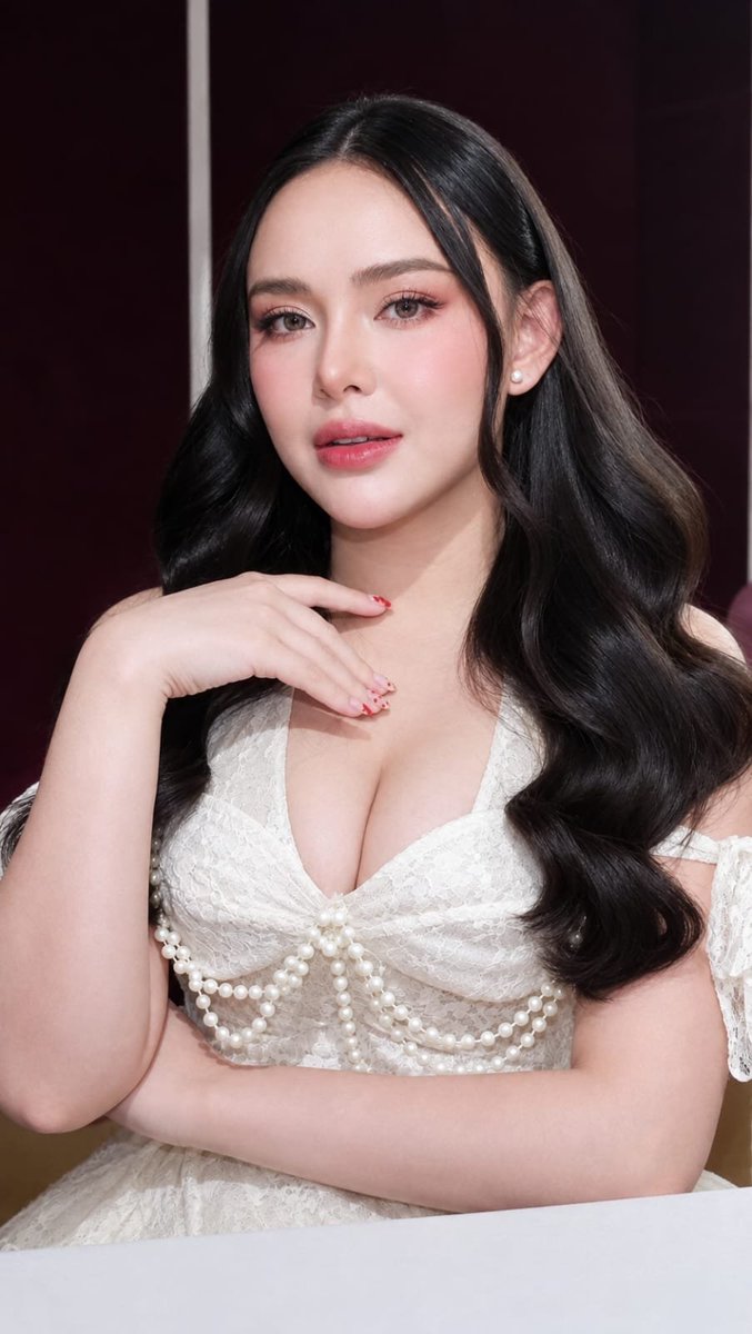 _yourshining_'s tweet photo. Emang boleh se BARBIE ini 😱😍
ken ken, binik yu cakeeep bener.. pantes yu sampe termanda-manda💃🏻 https://t.co/dxeRETd2E3