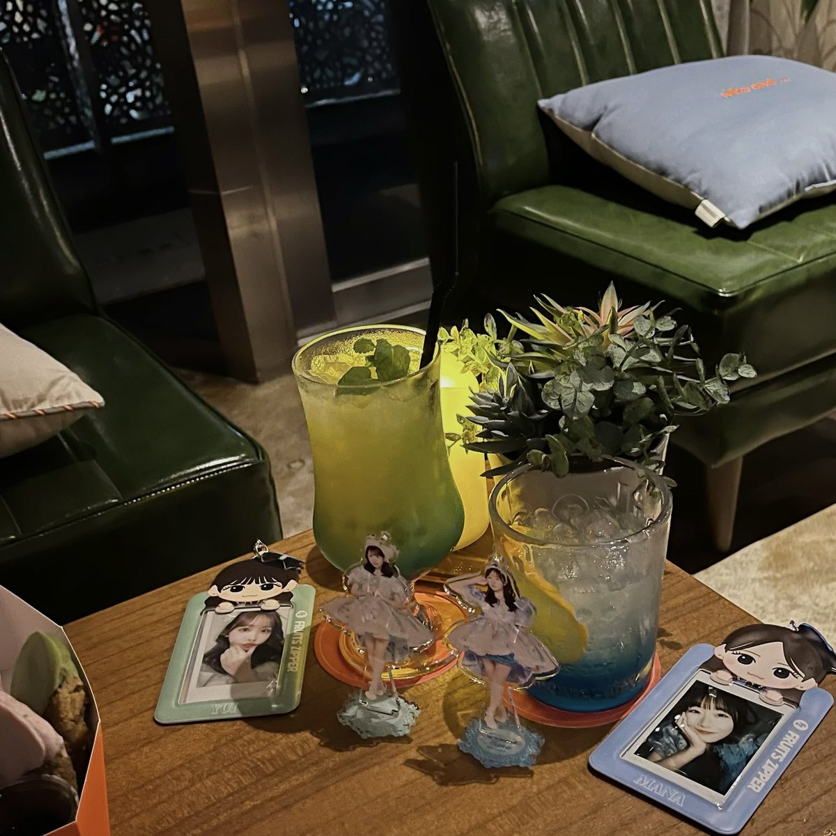remi_choco0819's tweet photo. 💚🩵🍸

#真中まな 
#櫻井結衣 https://t.co/LKYa27qx0y