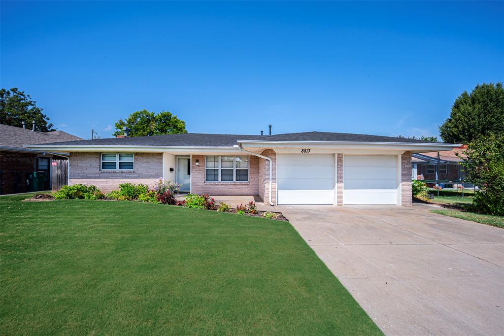 OKCHomesByLisa's tweet photo. $248,000

8813 S Country Club Dr, OKC

3bd/2bath/1677Sqft
Call me today for a private showing- Lisa Mollman (405) 210-8736 | Keller Williams, Yukon https://t.co/jez5zfVhHa
